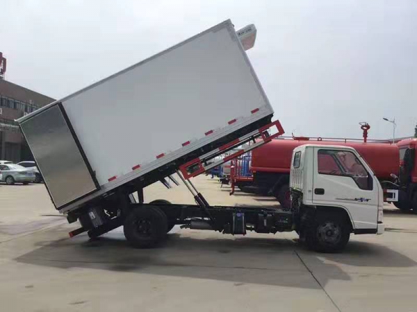 江鈴順達(dá)動(dòng)物無(wú)公害處理車